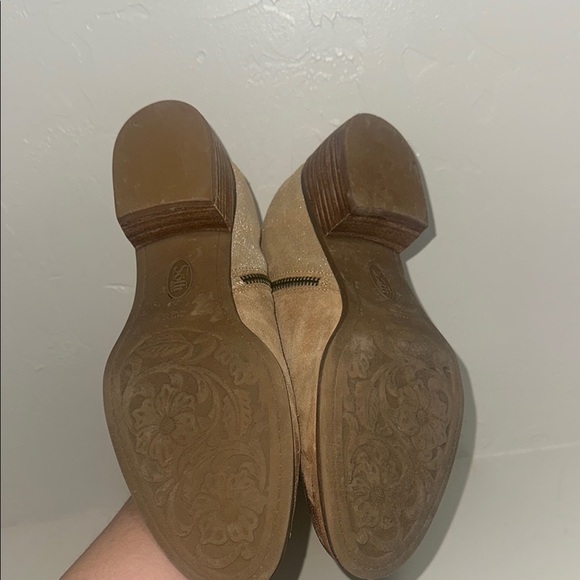 Sofft Gold and Tan Ankle Booties with Suede Finish - Picture 6 of 7